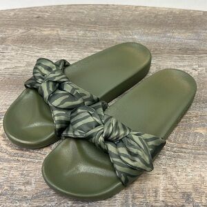 Victoria's Secret Pink Satin Bow Strap Slides Sandals “Vintage Green" Tiger